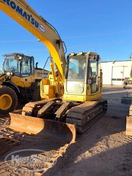 Used Excavator in yard for Sale